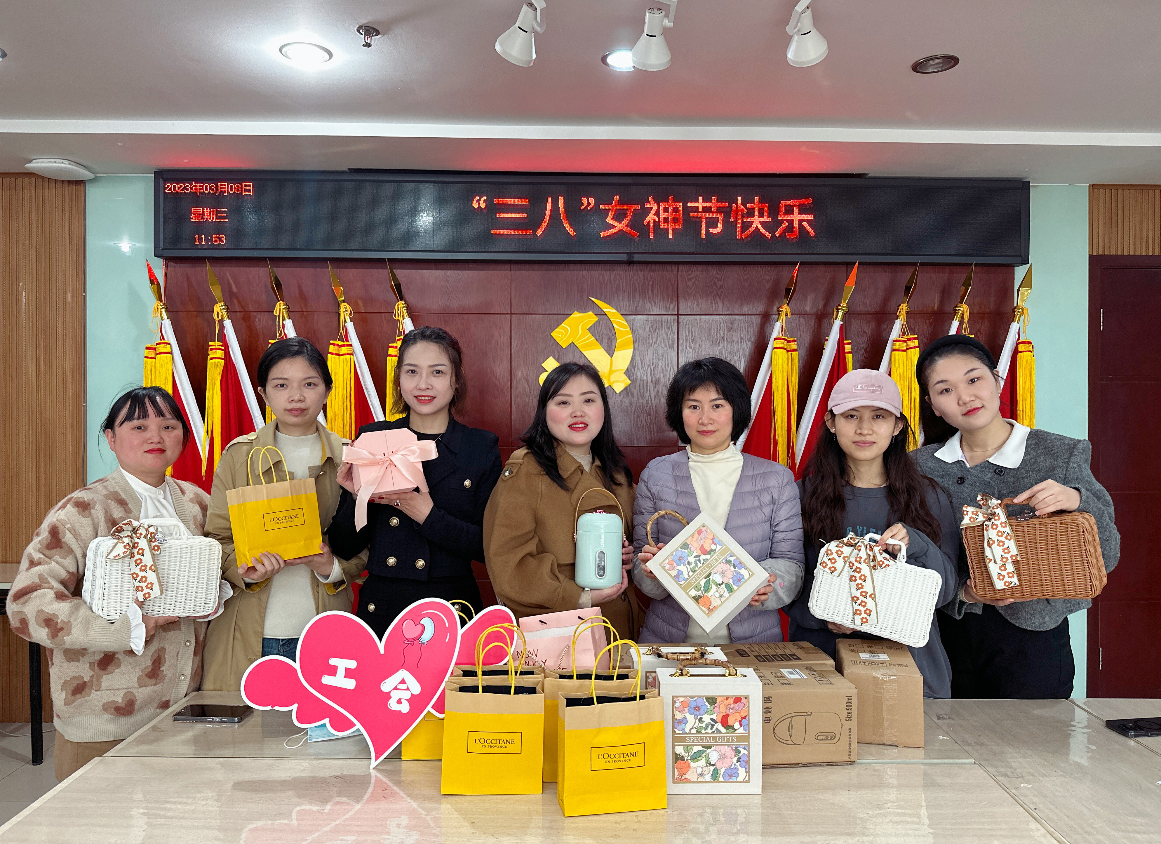 香港六台盒宝典资料大全