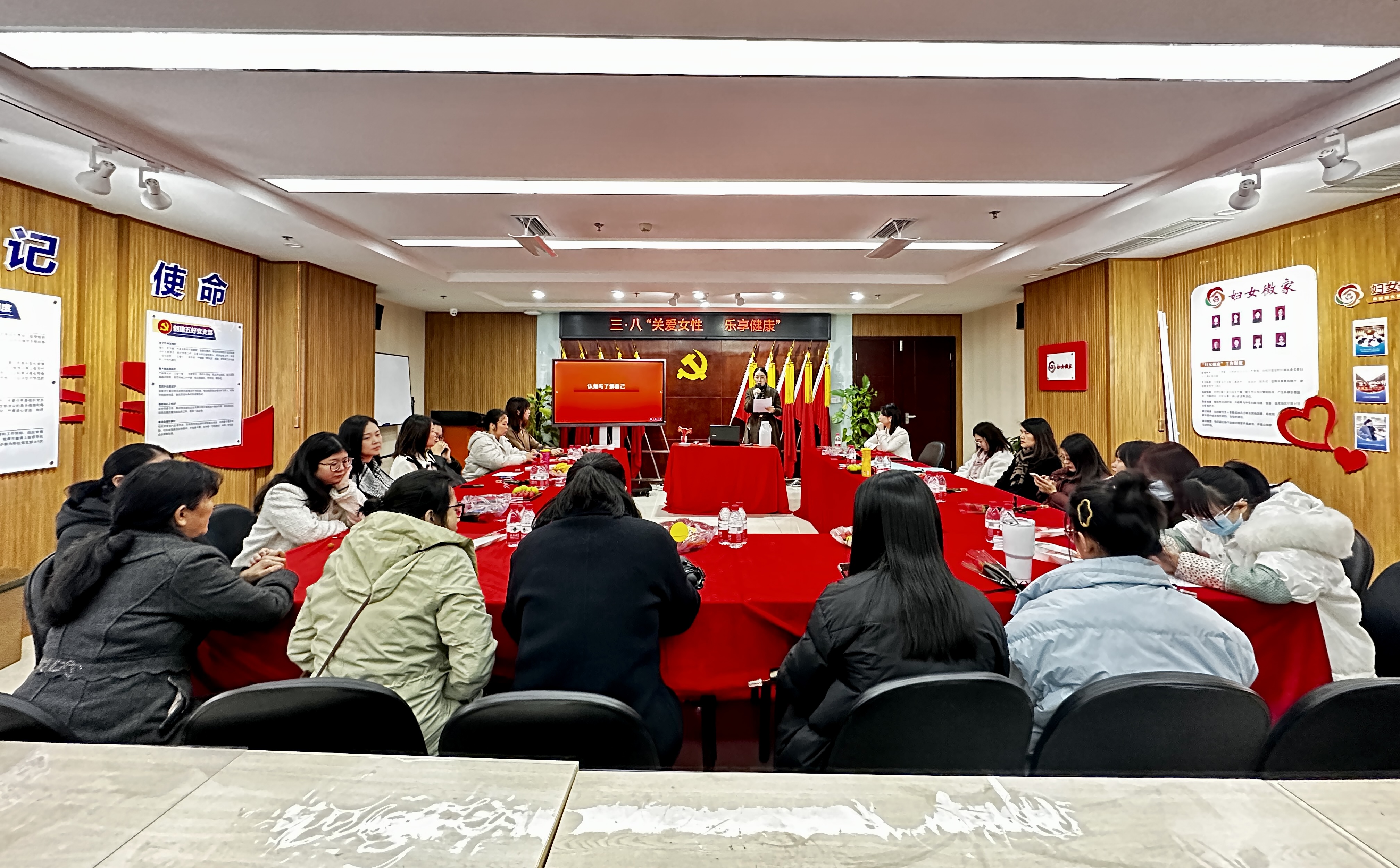 香港六台盒宝典资料大全